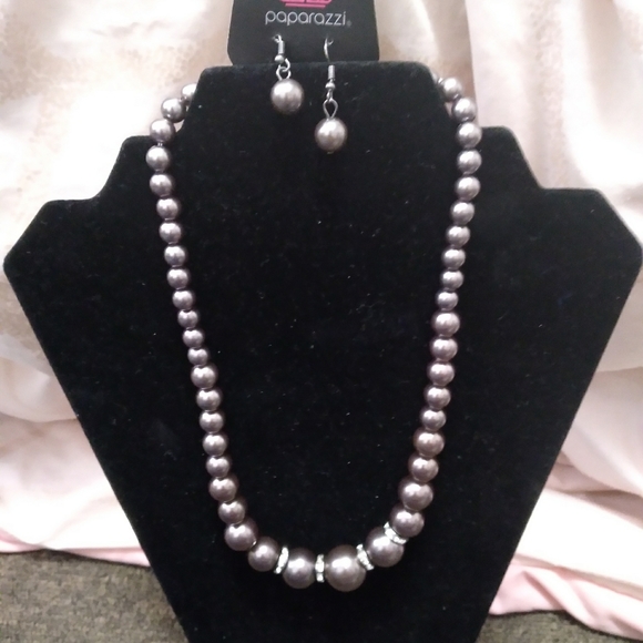 Paparazzi Necklace Bundle - Picture 3 of 4